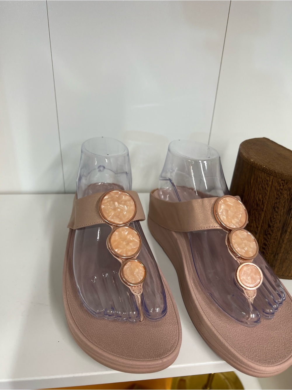 FITFLOP Wedge Thong Sandals in Blush Pink new size 7 - Picture 3 of 7